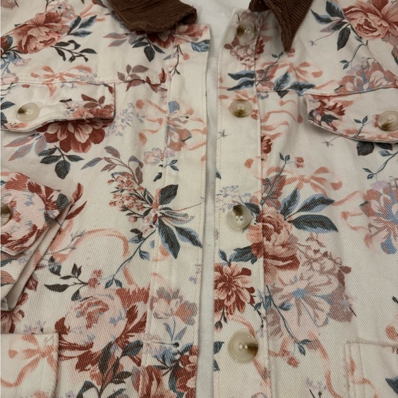 🌸NWOT Altar’d State Floral Barn Chore Denim White Collared Jacket | Cottagecore - Picture 8 of 9